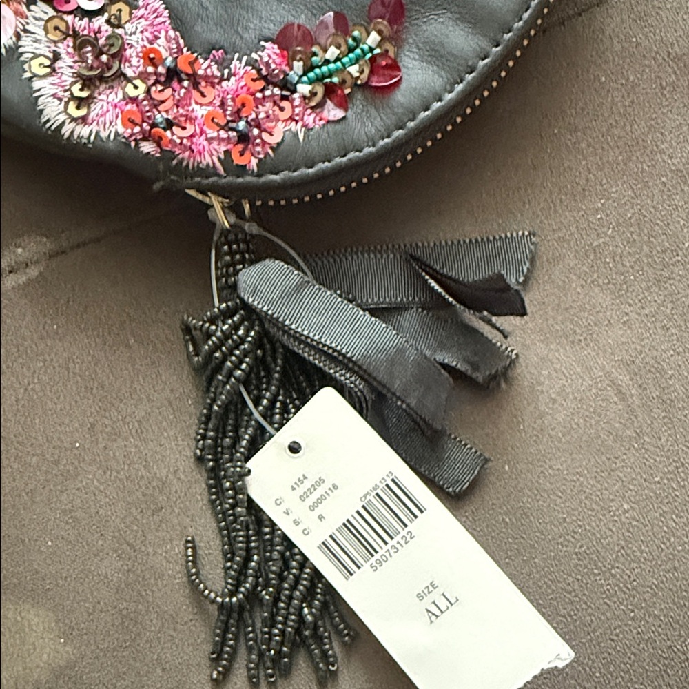 NWT Anthropologie Floral Embroidered Pouch - Initial R - Picture 5 of 6